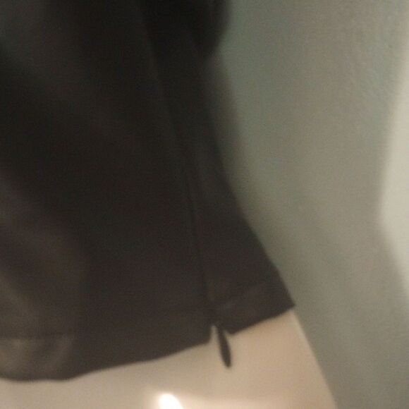 Haute Monde faux leather off shoulder cropped top - Picture 6 of 10